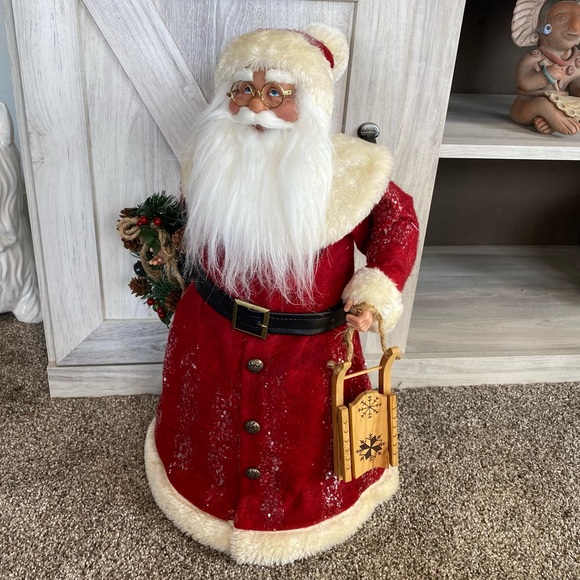 Vintage 18” Standing Santa Holding Wreath Sled Felt Coat Tree Topper Statue - Picture 4 of 12